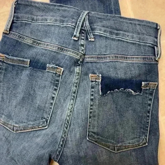 Good American - Picture 4 of 5